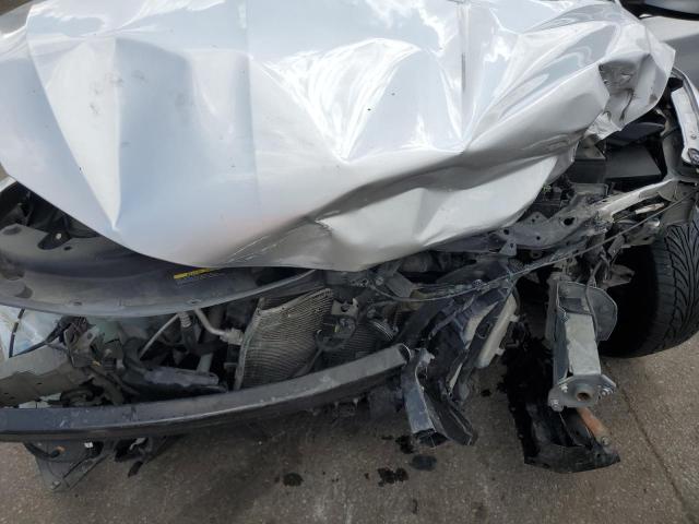 3N1AB7AP5JY322307 - 2018 NISSAN SENTRA S 银色 照片 11