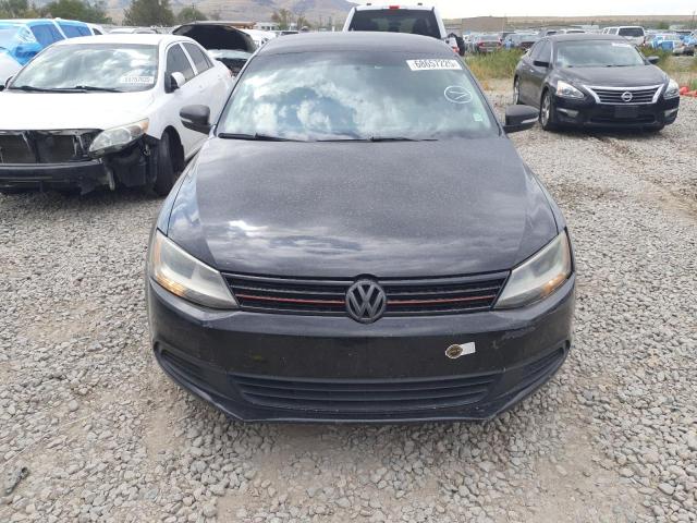 3VWDX7AJ5DM400701 - 2013 VOLKSWAGEN JETTA SE أسود صورة 5