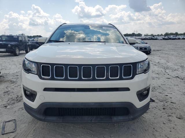 3C4NJCBB3MT556024 - 2021 JEEP COMPASS LATITUDE WHITE photo 5
