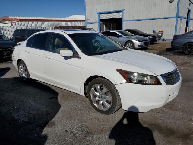 1HGCP26878A070510 - 2008 HONDA ACCORD EXL WHITE photo 4