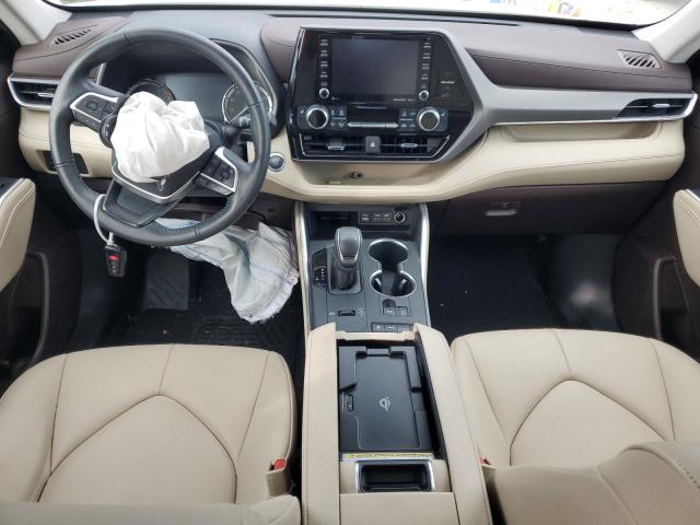 5TDGZRAH1NS127793 - 2022 TOYOTA HIGHLANDER XLE WHITE photo 8