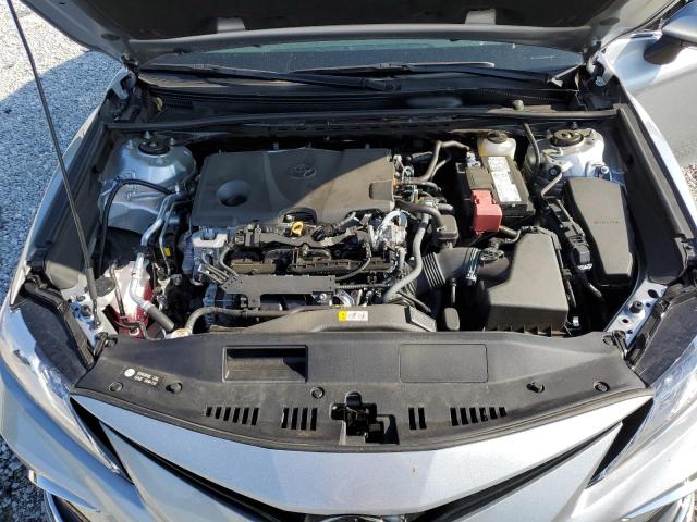 4T1F11AK3RU889181 - 2024 TOYOTA CAMRY XLE SILVER photo 11