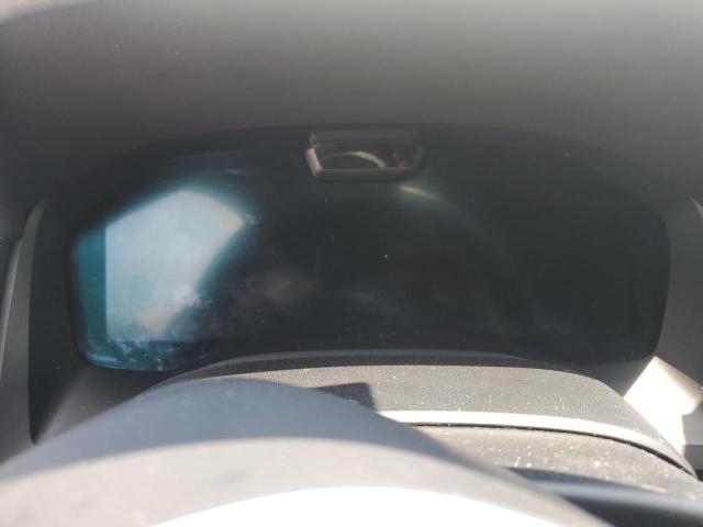 WBAGX0C10NCK00670 - 2022 BMW ALPINA B8 WHITE photo 9