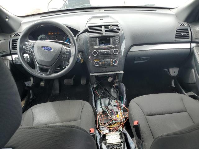 1FM5K8AR8JGA15748 - 2018 FORD EXPLORER POLICE INTERCEPTOR 白色 照片 8