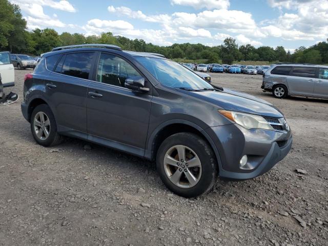 2T3RFREV8FW287591 - 2015 TOYOTA RAV4 XLE GRAY photo 4