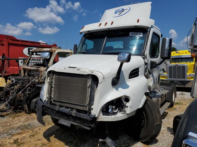 3AKBGBDV3LDMH2926 - 2020 FREIGHTLINER CASCADIA 1 WHITE photo 2