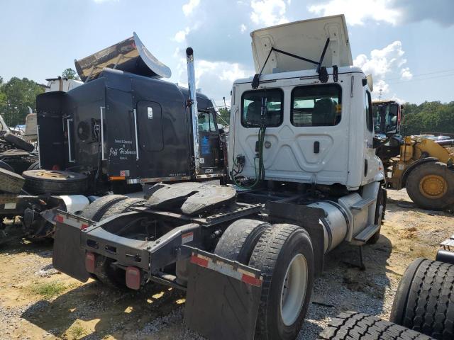 3AKBGBDV3LDMH2926 - 2020 FREIGHTLINER CASCADIA 1 WHITE photo 3