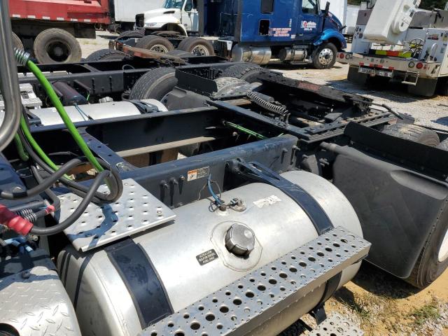 3AKBGBDV3LDMH2926 - 2020 FREIGHTLINER CASCADIA 1 WHITE photo 6