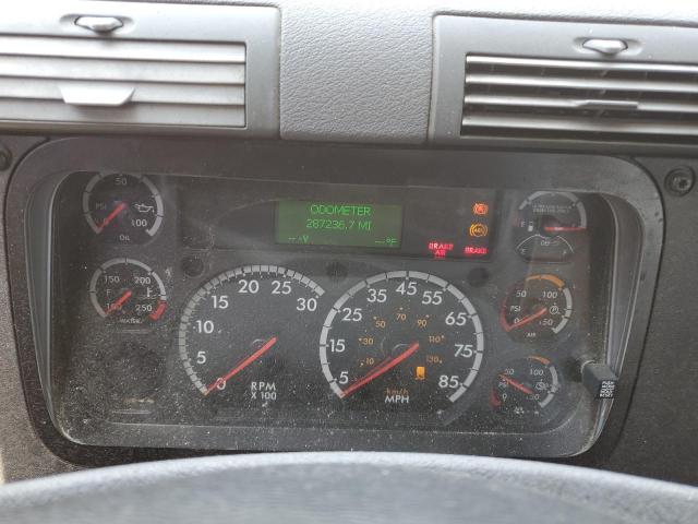 3AKBGBDV3LDMH2926 - 2020 FREIGHTLINER CASCADIA 1 WHITE photo 8