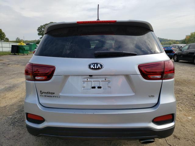 5XYPGDA56LG612097 - 2020 KIA SORENTO S SILVER photo 6