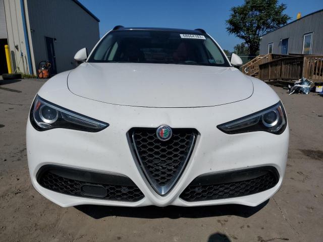 ZASFAKPN3J7B82118 - 2018 ALFA ROMEO STELVIO SPORT WHITE photo 5