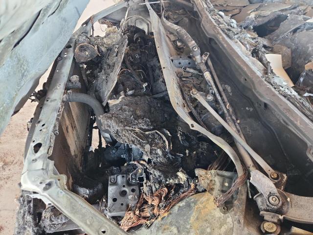 5TDKK3DC8GS696199 - 2016 TOYOTA SIENNA LE BURN photo 11