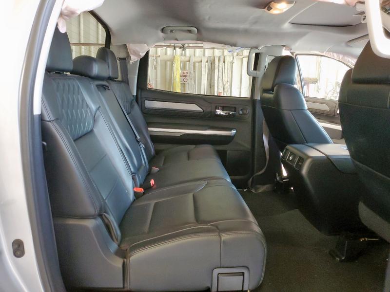 5TFAW5F14EX351718 - 2014 TOYOTA TUNDRA CREWMAX PLATINUM Plata foto 10