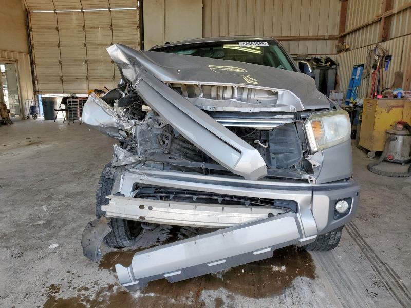 5TFAW5F14EX351718 - 2014 TOYOTA TUNDRA CREWMAX PLATINUM Plata foto 5