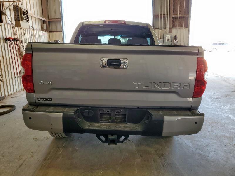 5TFAW5F14EX351718 - 2014 TOYOTA TUNDRA CREWMAX PLATINUM Plata foto 6