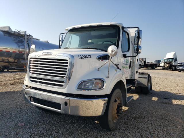 1FUBC5DX6DHFB5121 - 2013 FREIGHTLINER M2 112 MEDIUM DUTY WHITE photo 2