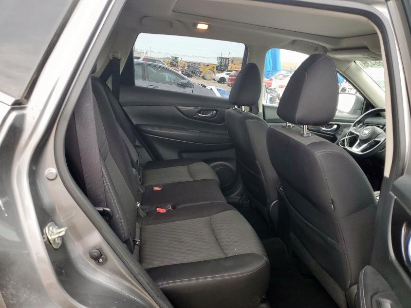 JN8AT2MV7JW321596 - 2018 NISSAN ROGUE S GRAY photo 11