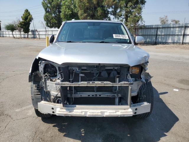 JTEZU5JR5D5049737 - 2013 TOYOTA 4RUNNER SR5 银色 照片 5