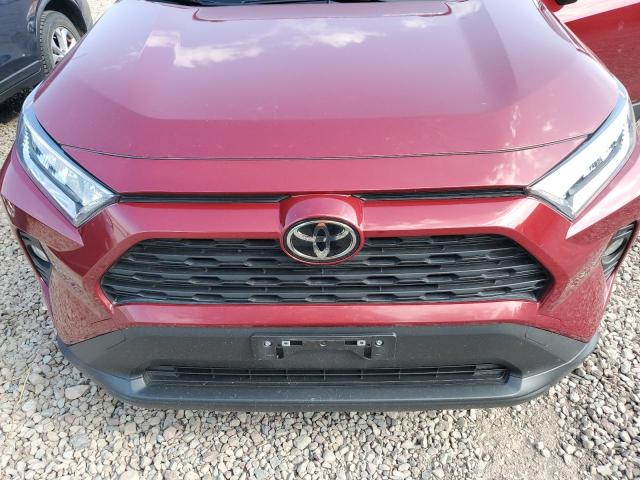JTMP1RFV8MD073568 - 2021 TOYOTA RAV4 XLE RED photo 12