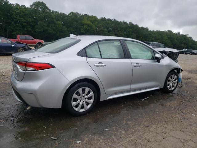 JTDEPMAE1MJ174565 - 2021 TOYOTA COROLLA LE SILVER photo 3