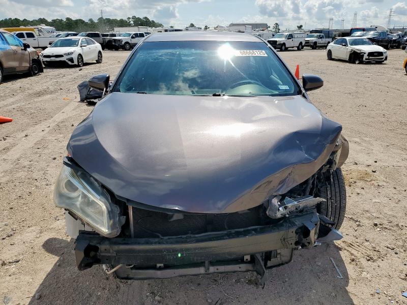 4T4BF1FKXGR532284 - 2016 TOYOTA CAMRY LE GRAY photo 5