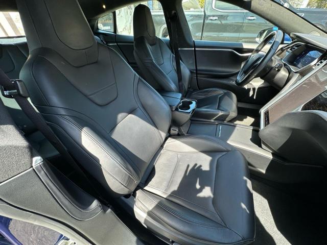 5YJSA1E29GF153669 - 2016 TESLA MODEL S Niebieski zdjęcie 5