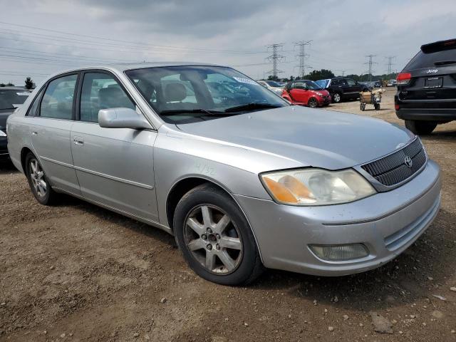 4T1BF28B62U262055 - 2002 TOYOTA AVALON XL GRAY photo 4