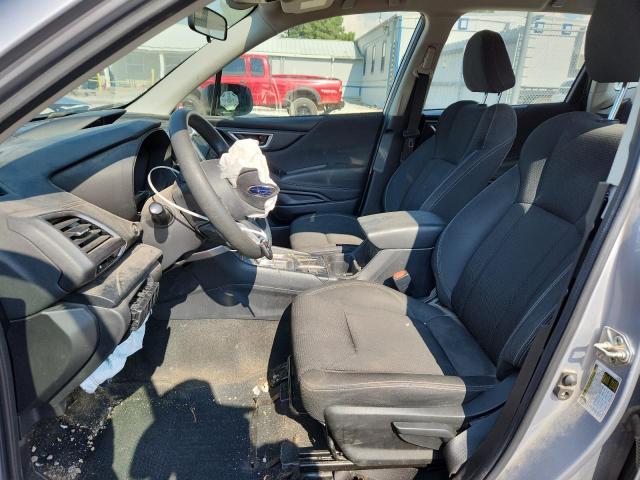JF2SKADC7MH571636 - 2021 SUBARU FORESTER SILVER photo 7