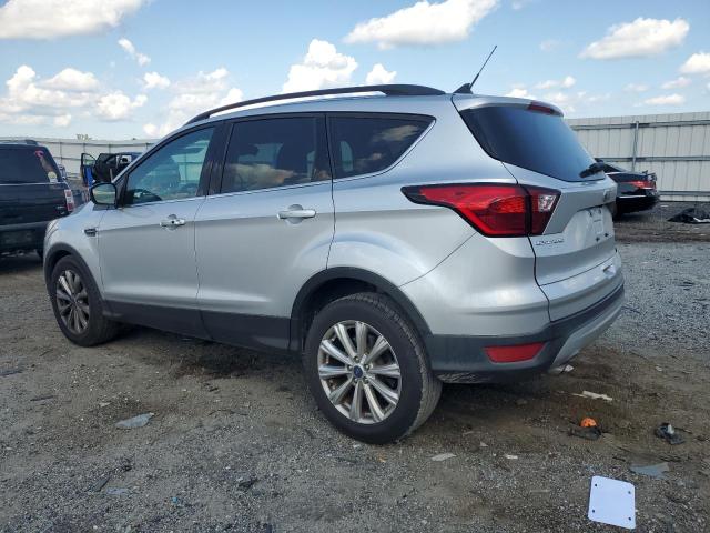 1FMCU0HD2KUA11257 - 2019 FORD ESCAPE SEL ვერცხლისფერი ფოტო 2