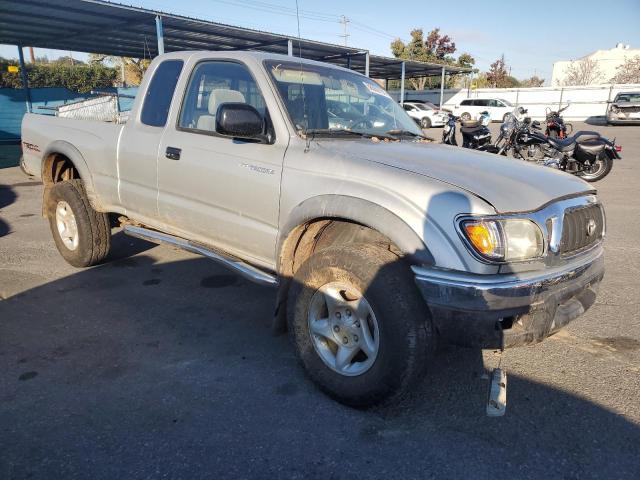 5TESN92N02Z077333 - 2002 TOYOTA TACOMA XTRACAB PRERUNNER ვერცხლისფერი ფოტო 4