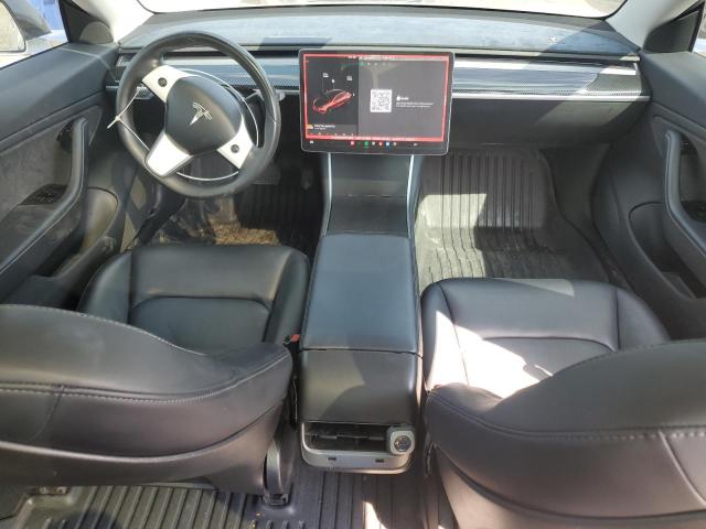 5YJ3E1EA4JF014816 - 2018 TESLA MODEL 3 Beyaz fotoğraf 8