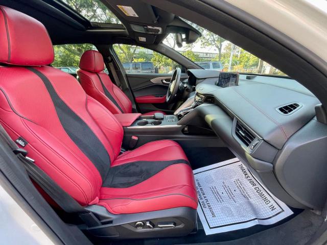 19UUB6F50NA003694 - 2022 ACURA TLX TECH A WHITE photo 5