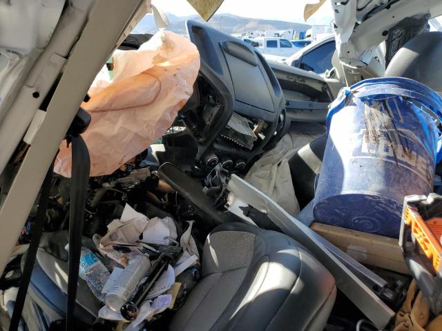 3C6TRVAG5LE114963 - 2020 RAM PROMASTER 1500 STANDARD WHITE photo 8