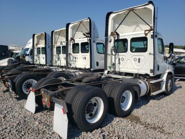 3AKJGBDV4JSGX9112 - 2018 FREIGHTLINER CASCADIA 1 Սպիտակ լուսանկար 4