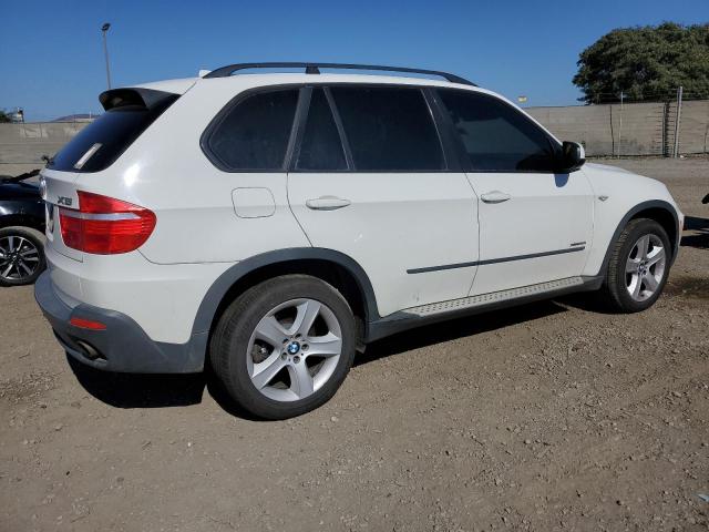 5UXFE4C58AL382187 - 2010 BMW X5 XDRIVE30I WHITE photo 3