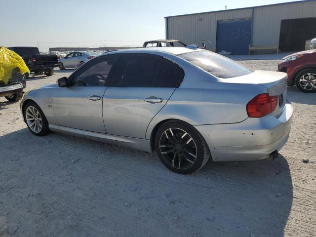 WBAPH7C58BE679235 - 2011 BMW 328 I SILVER photo 2