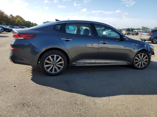 5XXGU4L17LG411445 - 2020 KIA OPTIMA EX GRAY photo 3