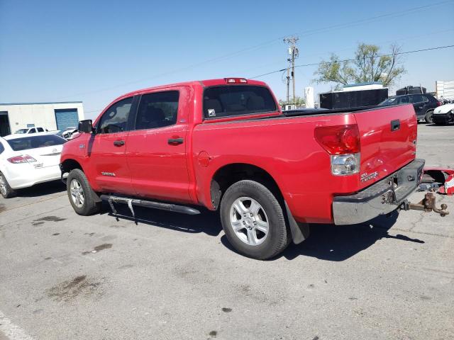 5TBDV54178S491655 - 2008 TOYOTA TUNDRA CREWMAX RED photo 2