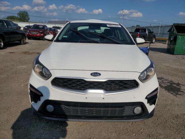 3KPF24AD4KE112419 - 2019 KIA FORTE FE WHITE photo 5