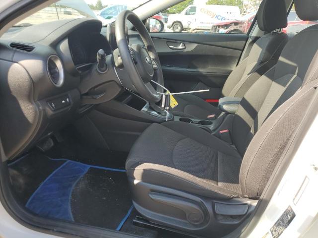 3KPF24AD4KE112419 - 2019 KIA FORTE FE WHITE photo 7