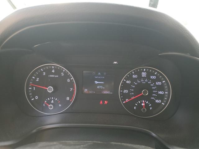 3KPF24AD4KE112419 - 2019 KIA FORTE FE WHITE photo 9