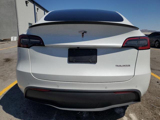 7SAYGDEF0NF368404 - 2022 TESLA MODEL Y WHITE photo 6