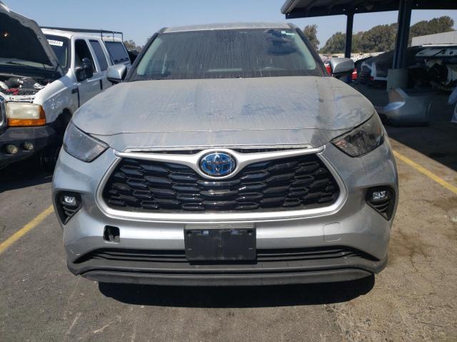 5TDBBRCH1NS554547 - 2022 TOYOTA HIGHLANDER HYBRID LE GRAY photo 5