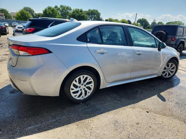 5YFEPMAE4NP310555 - 2022 TOYOTA COROLLA LE 白色 照片 3