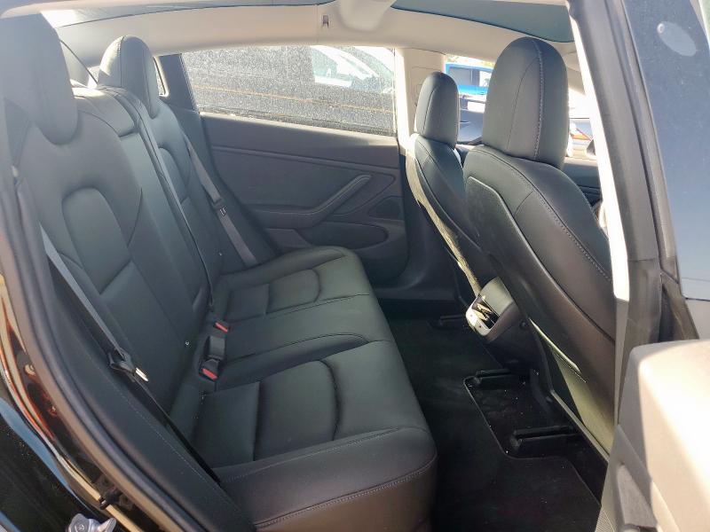 5YJ3E1EA9JF033667 - 2018 TESLA MODEL 3 შავი ფოტო 10