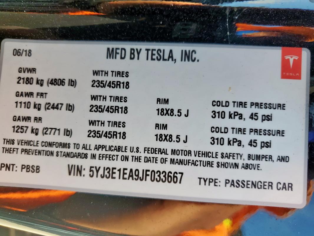 5YJ3E1EA9JF033667 - 2018 TESLA MODEL 3 შავი ფოტო 12