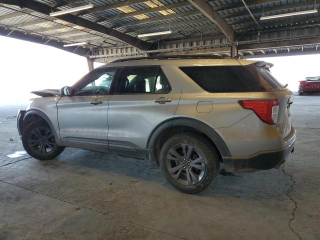 1FMSK8DHXMGC50744 - 2021 FORD EXPLORER XLT SILVER photo 2