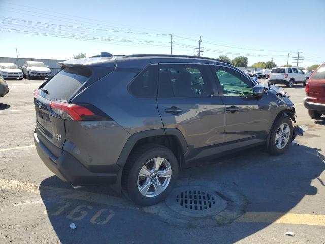 2T3P1RFV2MW240641 - 2021 TOYOTA RAV4 XLE GRAY photo 3
