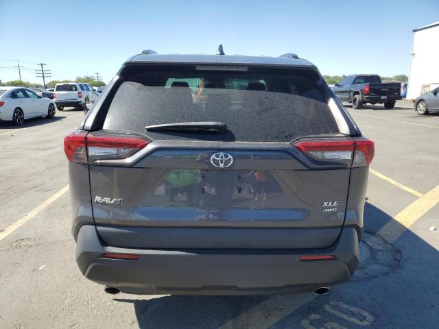 2T3P1RFV2MW240641 - 2021 TOYOTA RAV4 XLE GRAY photo 6