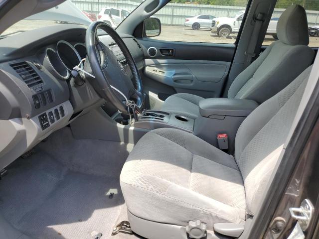 5TFJU4GN2BX010833 - 2011 TOYOTA TACOMA DOUBLE CAB PRERUNNER GRAY photo 7